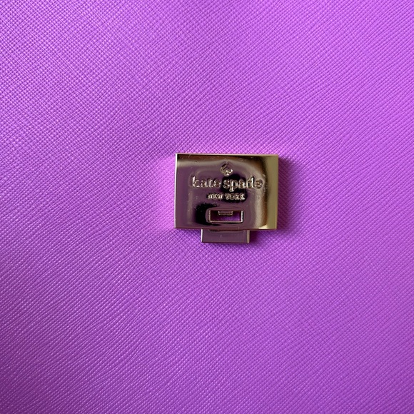 💜Kate Spade purse 💜 - Picture 5 of 6